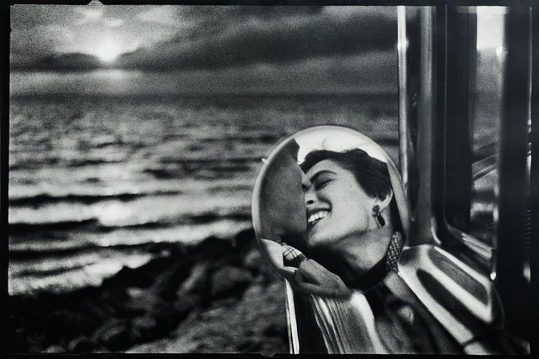 Elliott Erwitt, "Santa Monica, California, 1955".