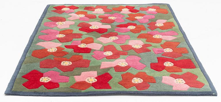 Gunilla Lagerhem Ullberg, matta, "Red Roses", Kasthall Design, 240 x 170 cm.