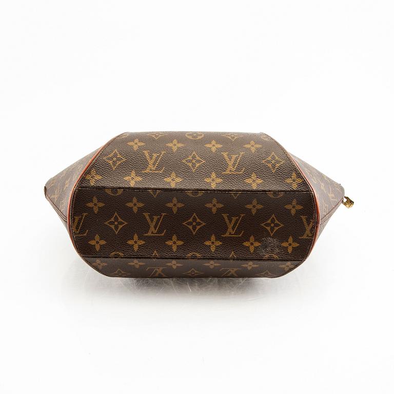 Louis Vuitton, Elipse MM bag.
