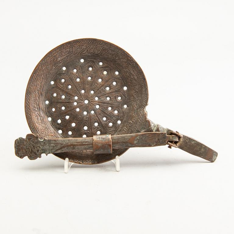 Parti metallkärl, 10 delar, mässing, tenn, kopparlegering. Persien, omkring 1900.