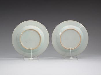 A pair of famille rose dinner plates, Qing dynasty, Qianlong (1736-95).