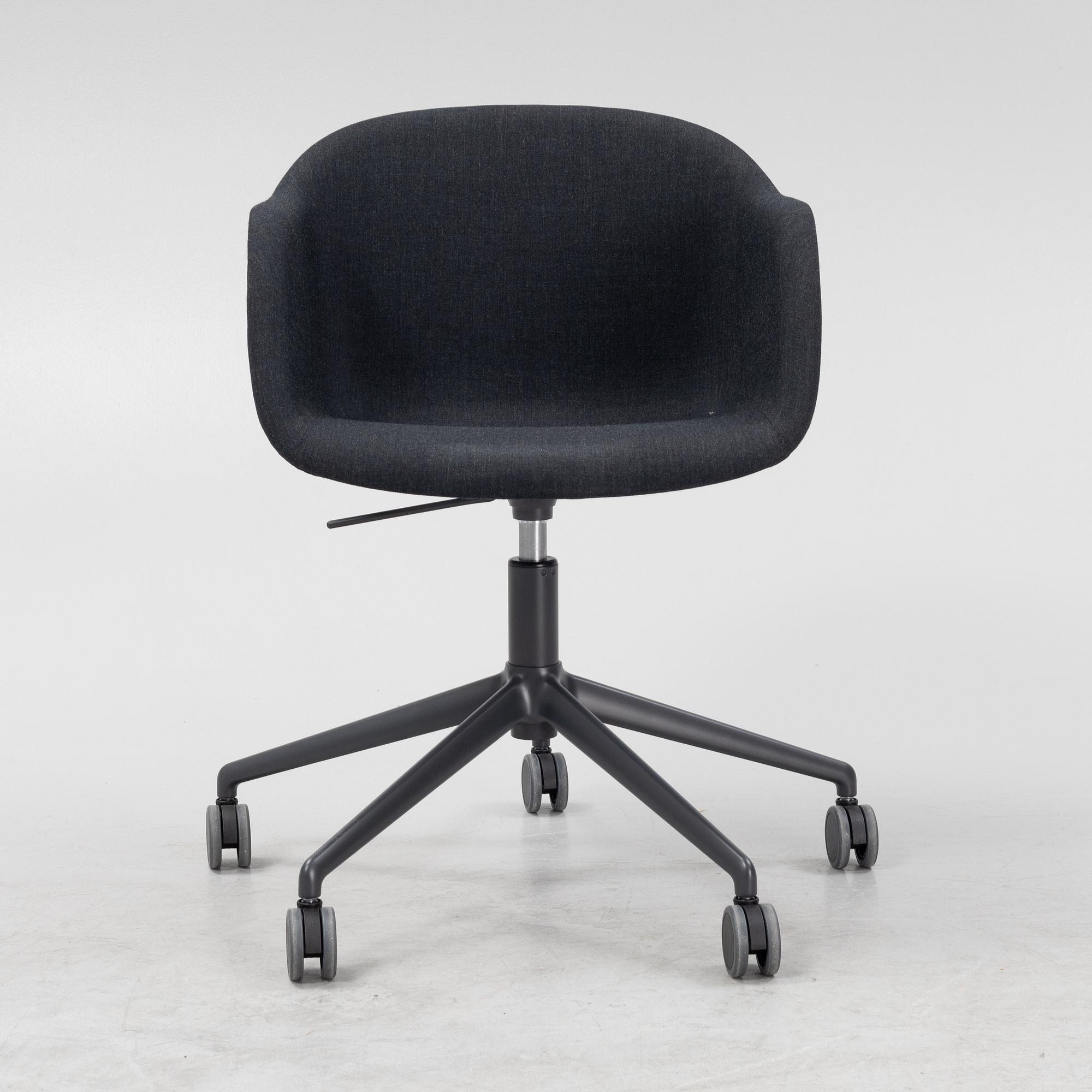 Iskos-Berlin, a 'Fiber' swivel office chair, Muuto.