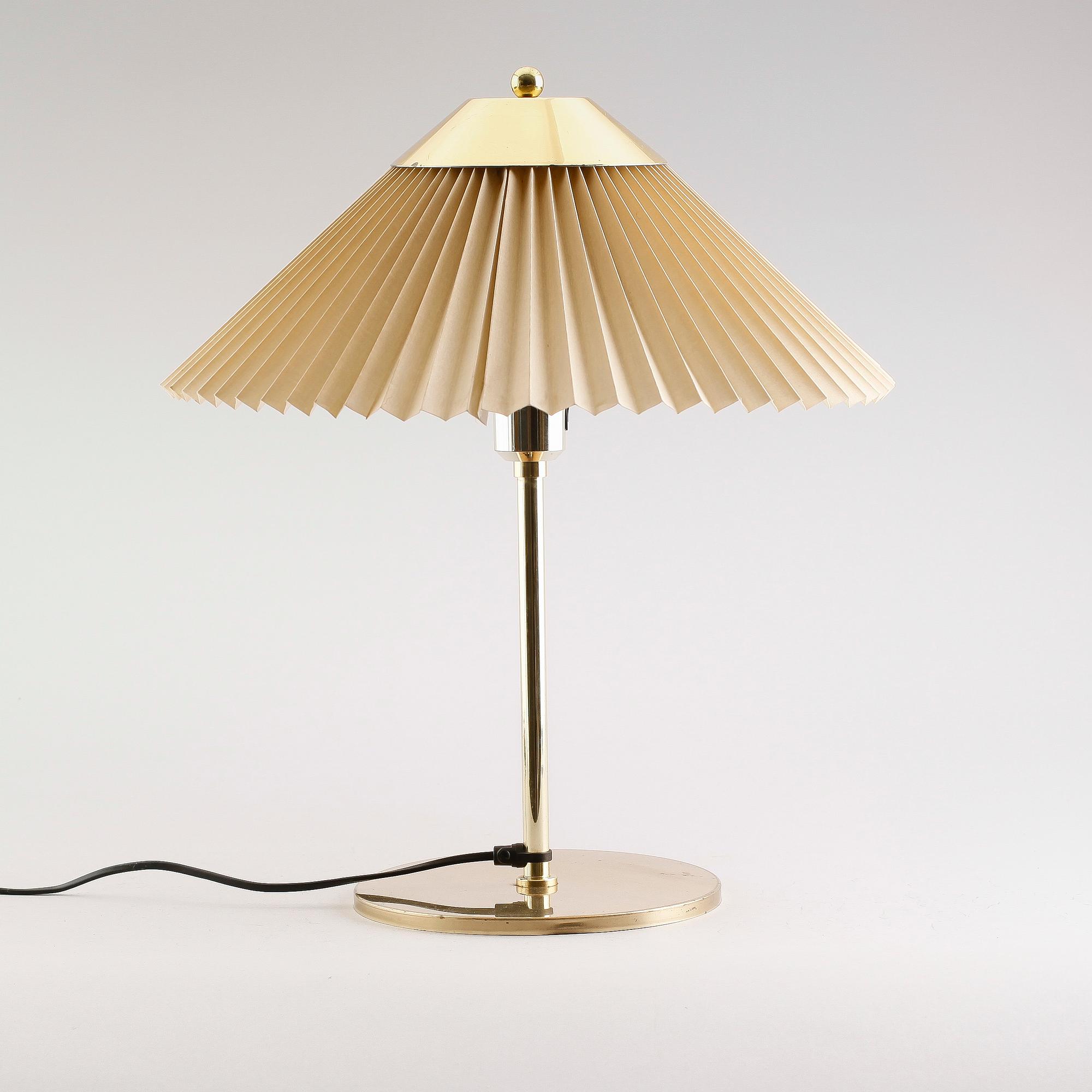 BORDSLAMPA, Danmark, 1900-talets andra hälft.