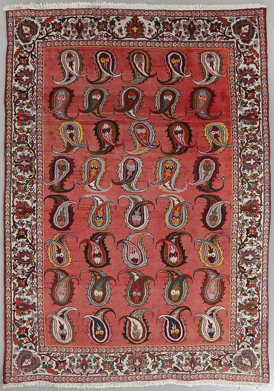 CARPET, old, Bahktiari, circa 294 x 215 cm.