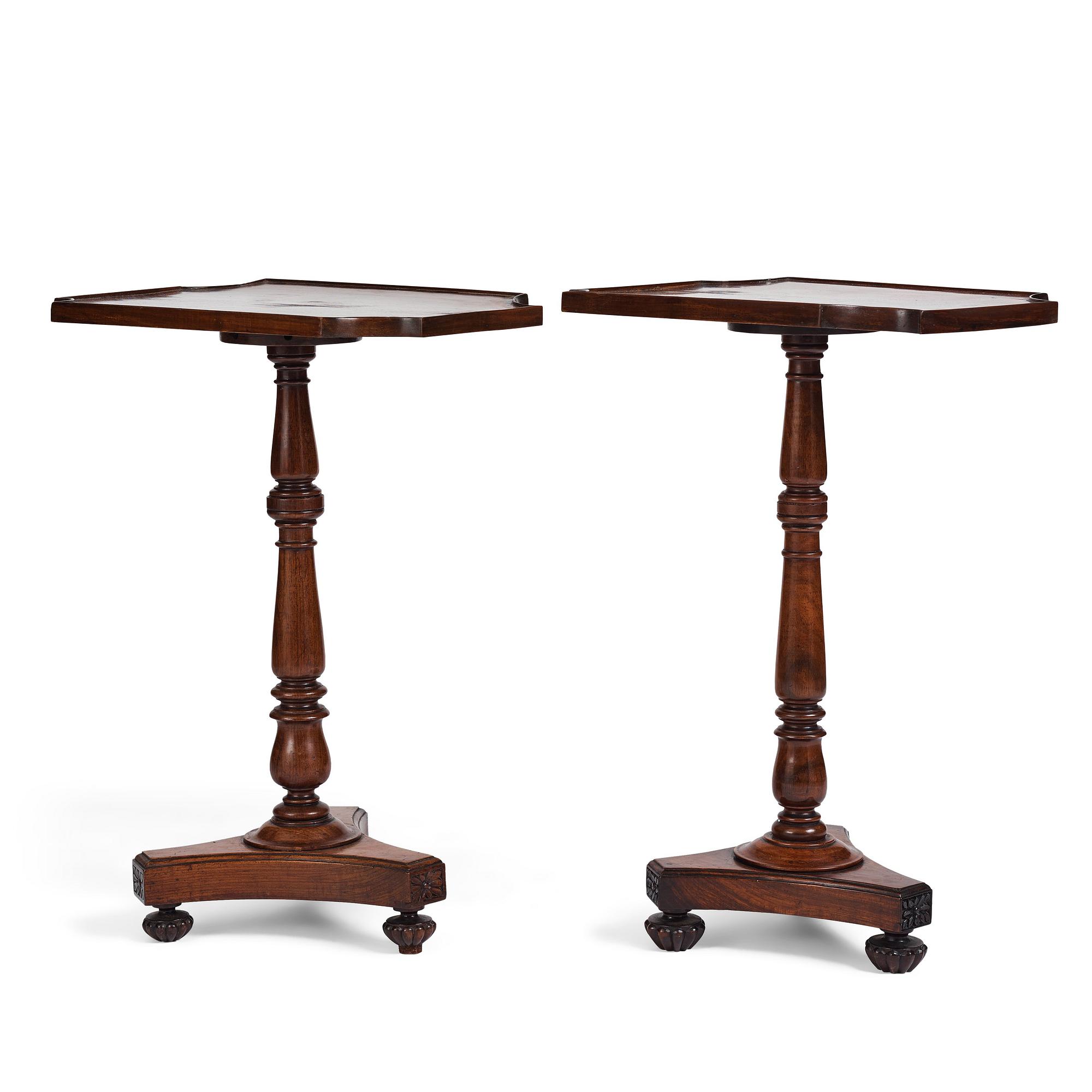 Bord, ett par snarlika, England 1800-tal i Thomas Hopes (1769-1831) manér.