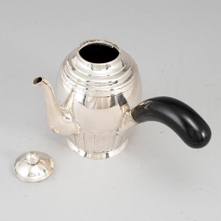 Johan Magnus Corth, kaffekanna, silver, Nyköping 1846.