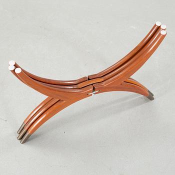 A traytable from late 20th century.