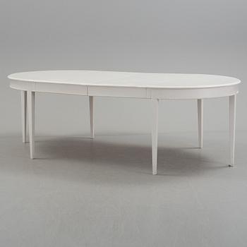 A late 20th century Gustavian style diningtable.