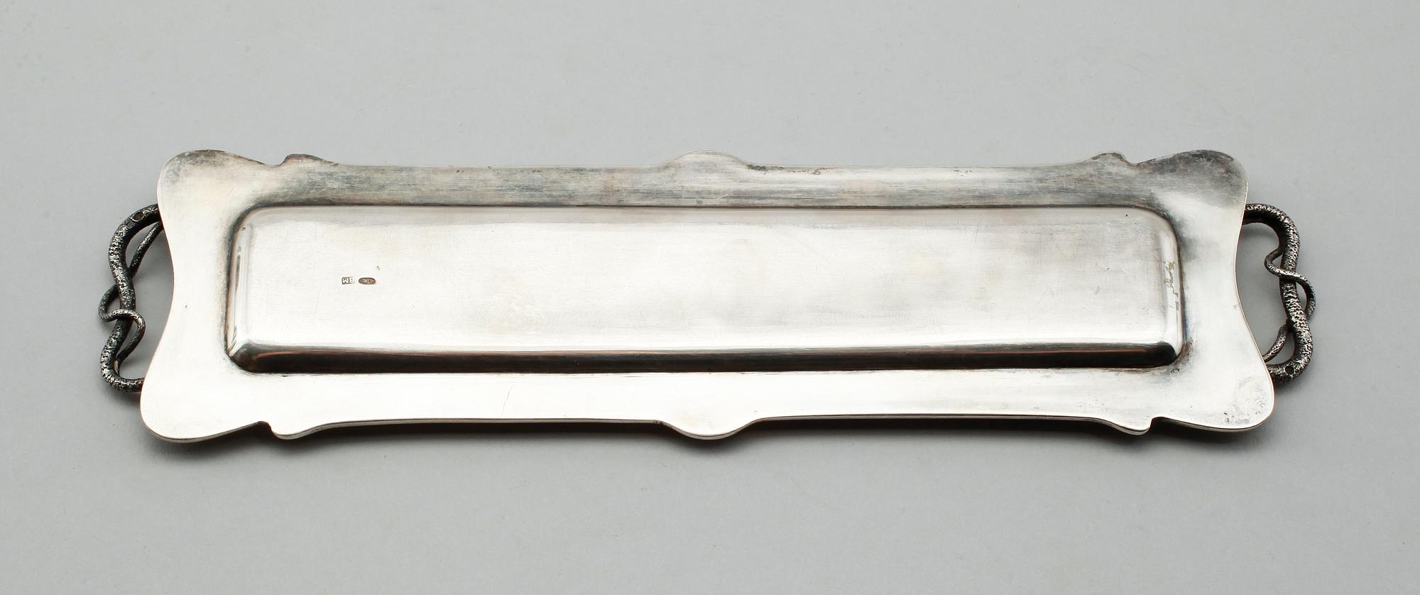 VODKASERVIS, 7 delar, silver, Ryssland, 1900-talets första hälft. Vikt ca 259 gram.