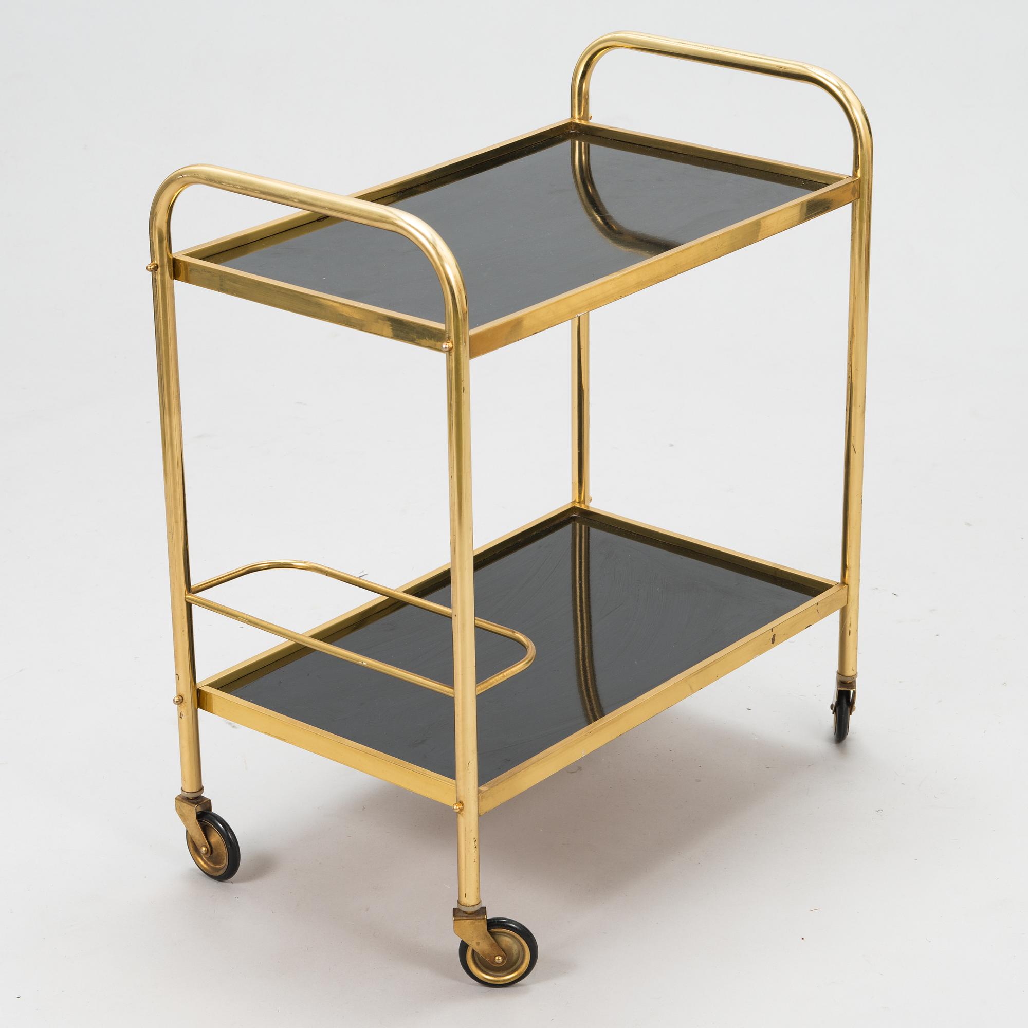 SERVERINGSVAGN, 1900-talets mitt.