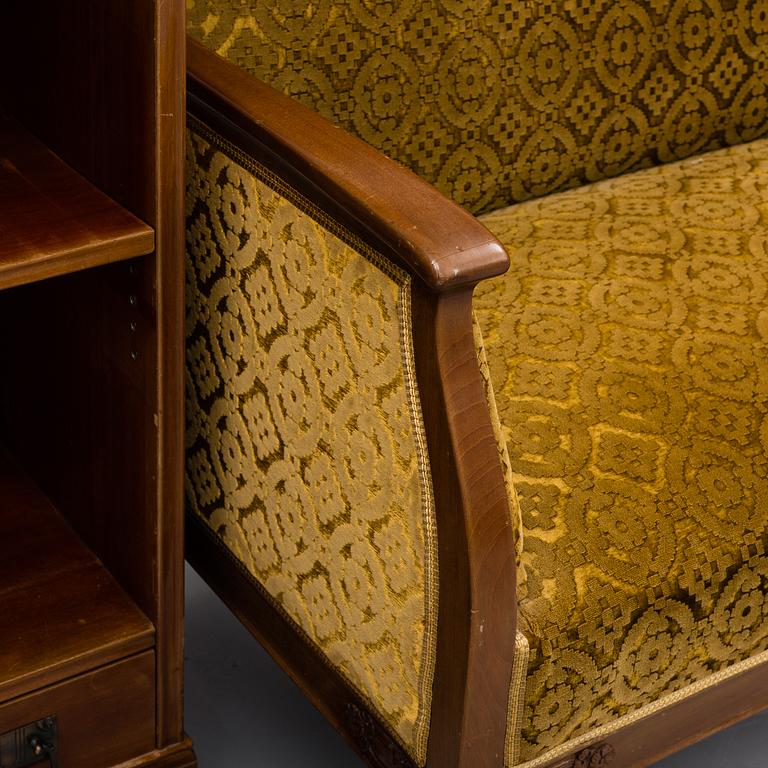 BOKHYLLA OCH SOFFA, jugend, 1900-talets början.