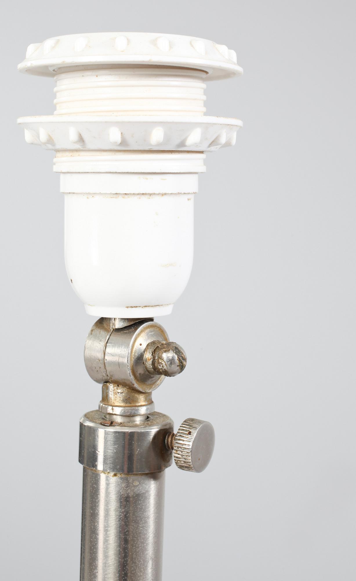 GOLVLAMPA, 1930-tal.