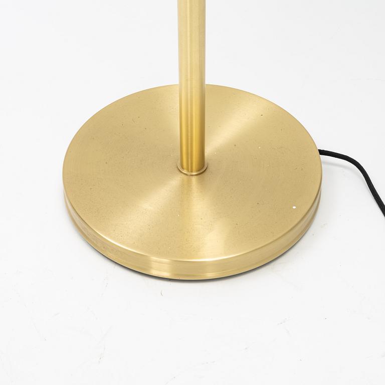 Josef Frank, a model 2368 brass floor lamp, Firma Svenskt Tenn.