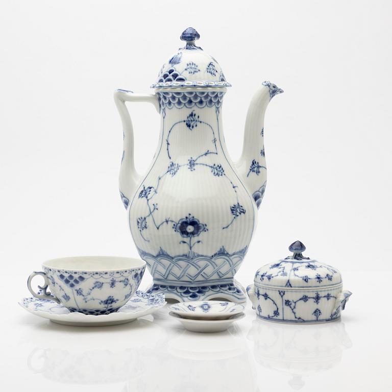 Service pieces, 16 pieces, porcelain, "Blue Fluted", Royal Copenhagen, Denmark.