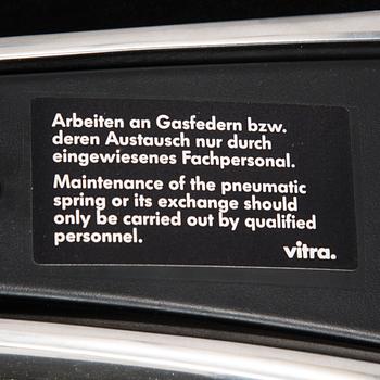 ALBERTO MEDA, KONTORSSTOL, "Meda Conference chair" för Vitra. Modellen formgiven 1998.