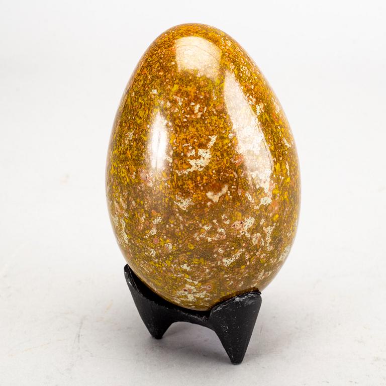 A faience sculpture of an egg by Hans Hedberg, Biot, France.