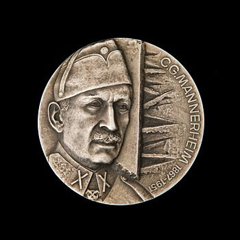 HEIKKI HÄIVÄOJA, MINNESMEDALJ, silver, C.G. MANNERHEIM 1867-1951, Finland 1997.
