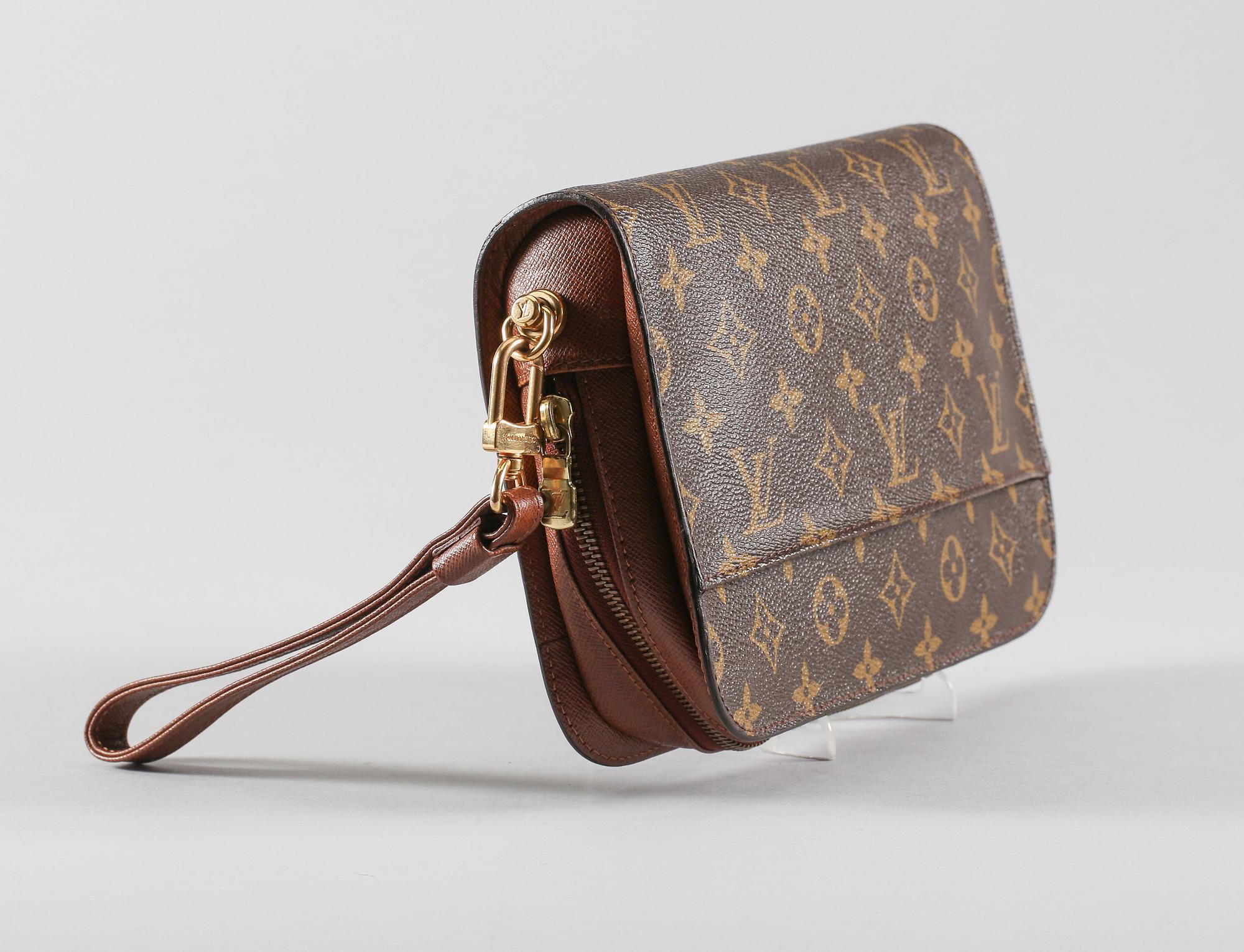 VÄSKA , Louis Vuitton.