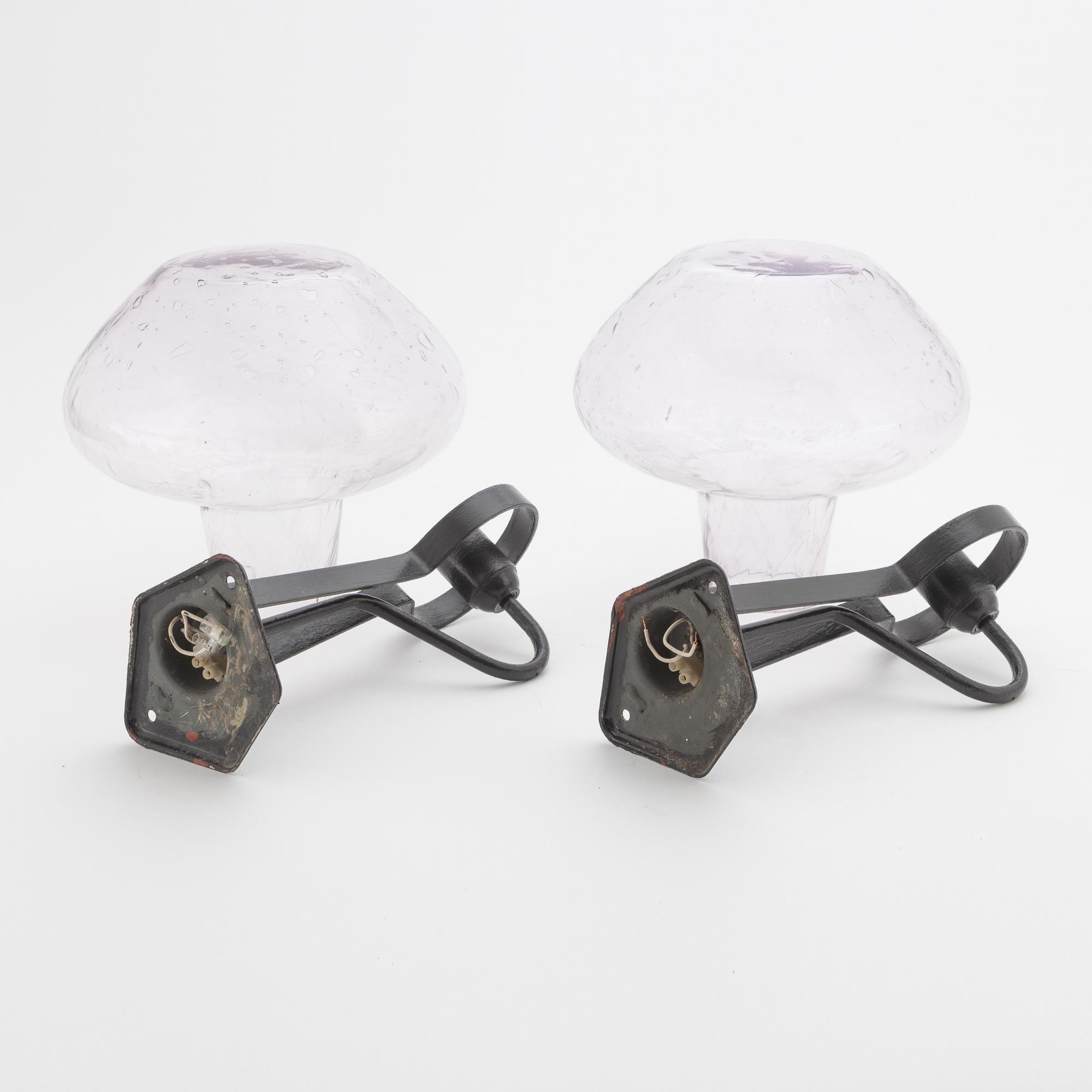 Gunnar Asplund, a pair of wall light from Asea.