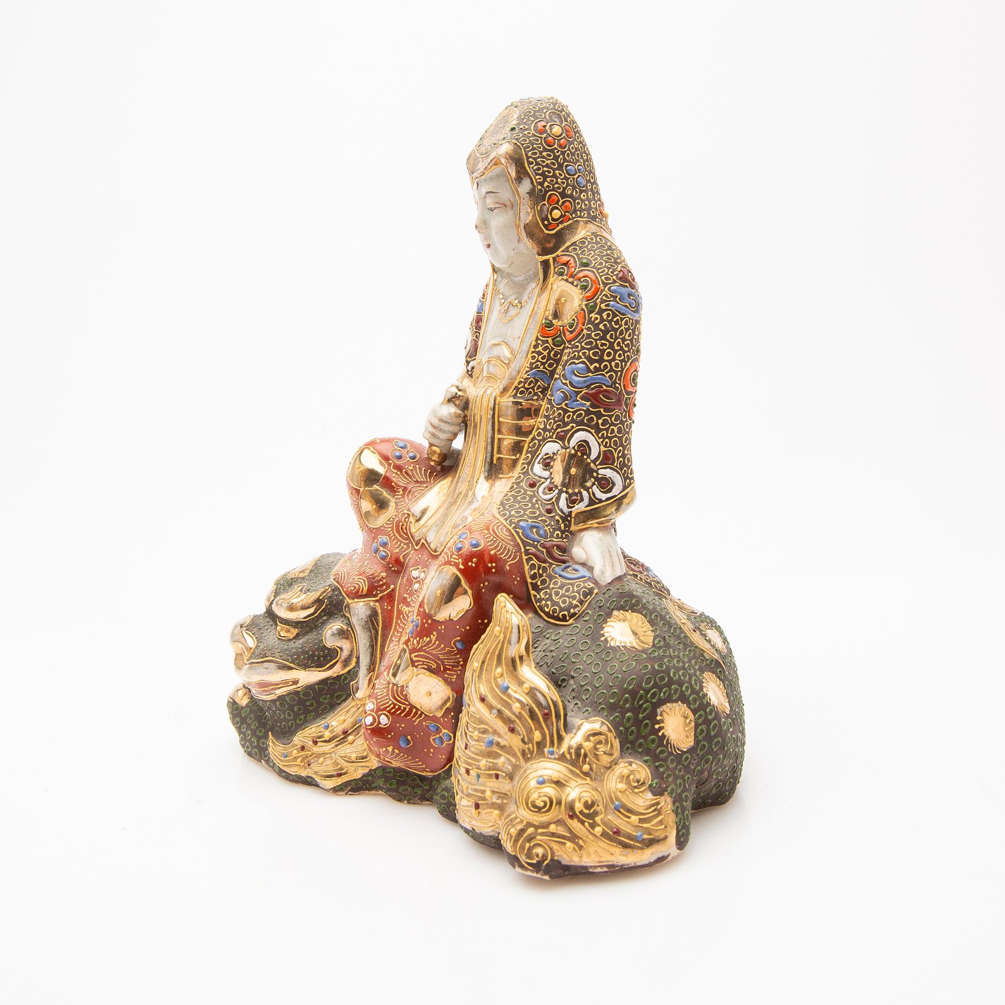 A porcelain set, 3 pieces, Satsuma, Japan, 20th century.