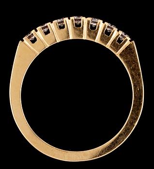 RING med 7 diamanter 0.42 ct.