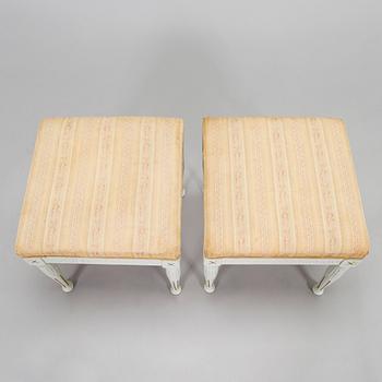 Taburettipari, kustavilaistyyliset, noin 1900-luvun alku.