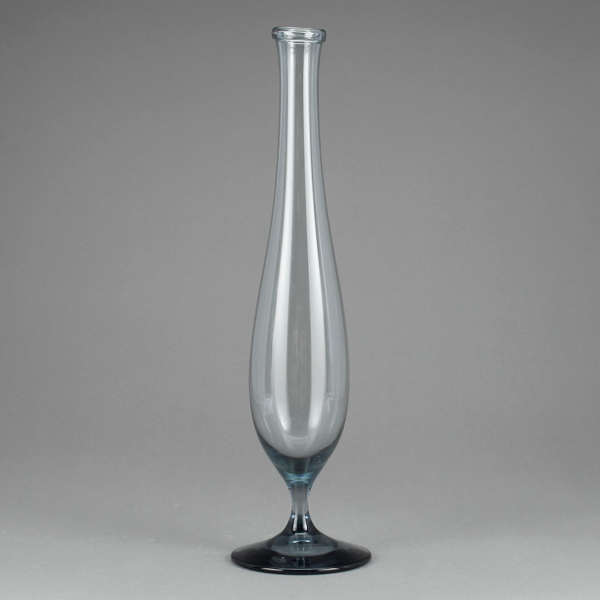 VAS, glas, Vicke Lindstrand, Kosta, signerad.