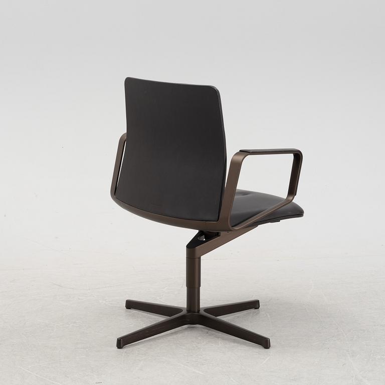 A 'Leadchair Executive' leather upholstered office chair by EOOS for Walter Knoll.