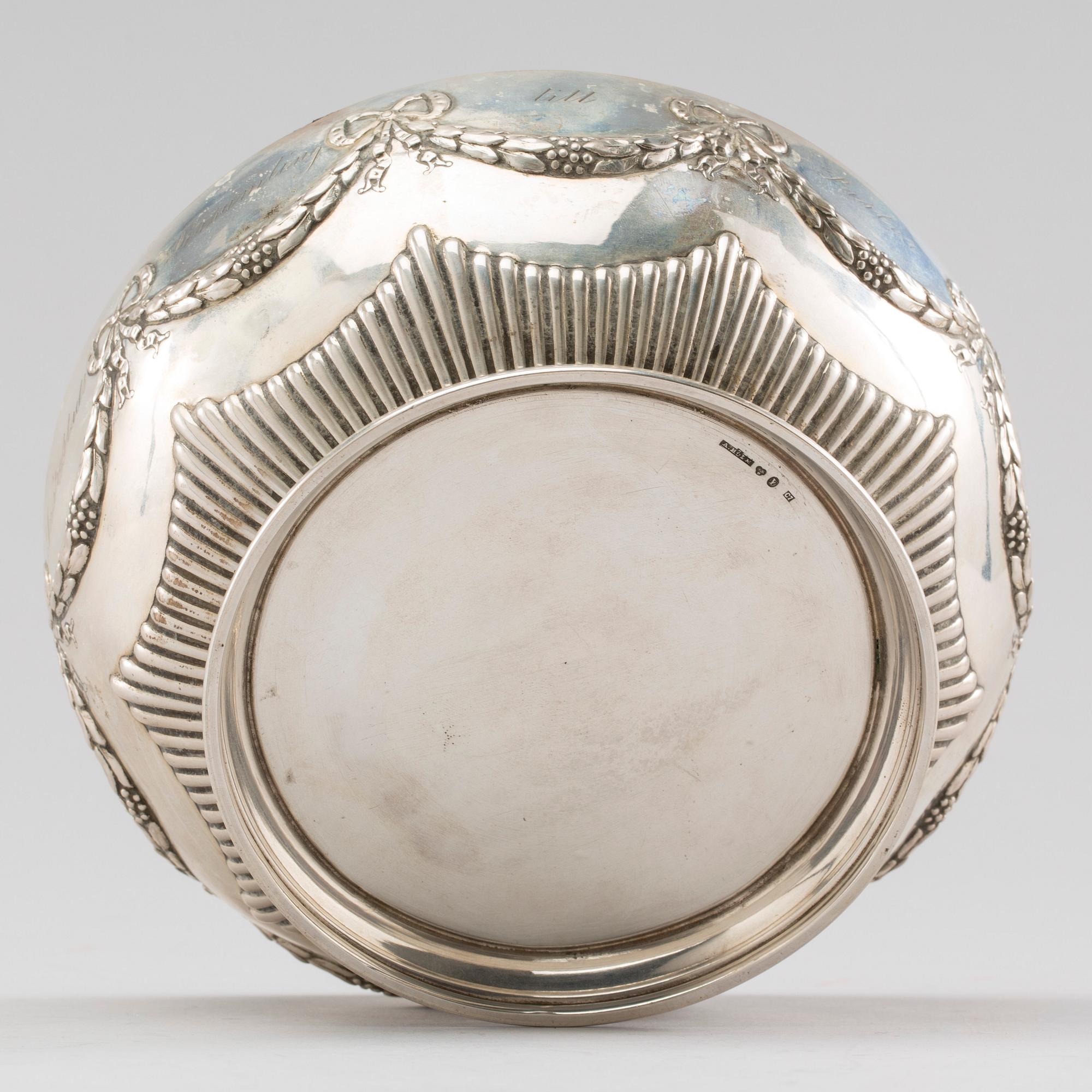 SKÅL, silver, A. Holm. Ystad, 1905. Vikt ca 272 g.