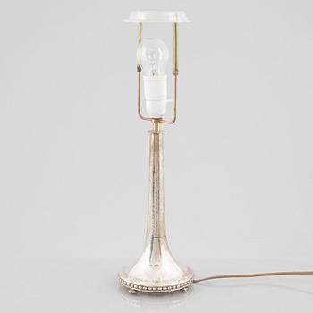C.G. Hallberg, bordslampa, silver, Stockholm 1929.