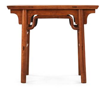 1334. A softwood table, Qing dynasty (1662-1912).