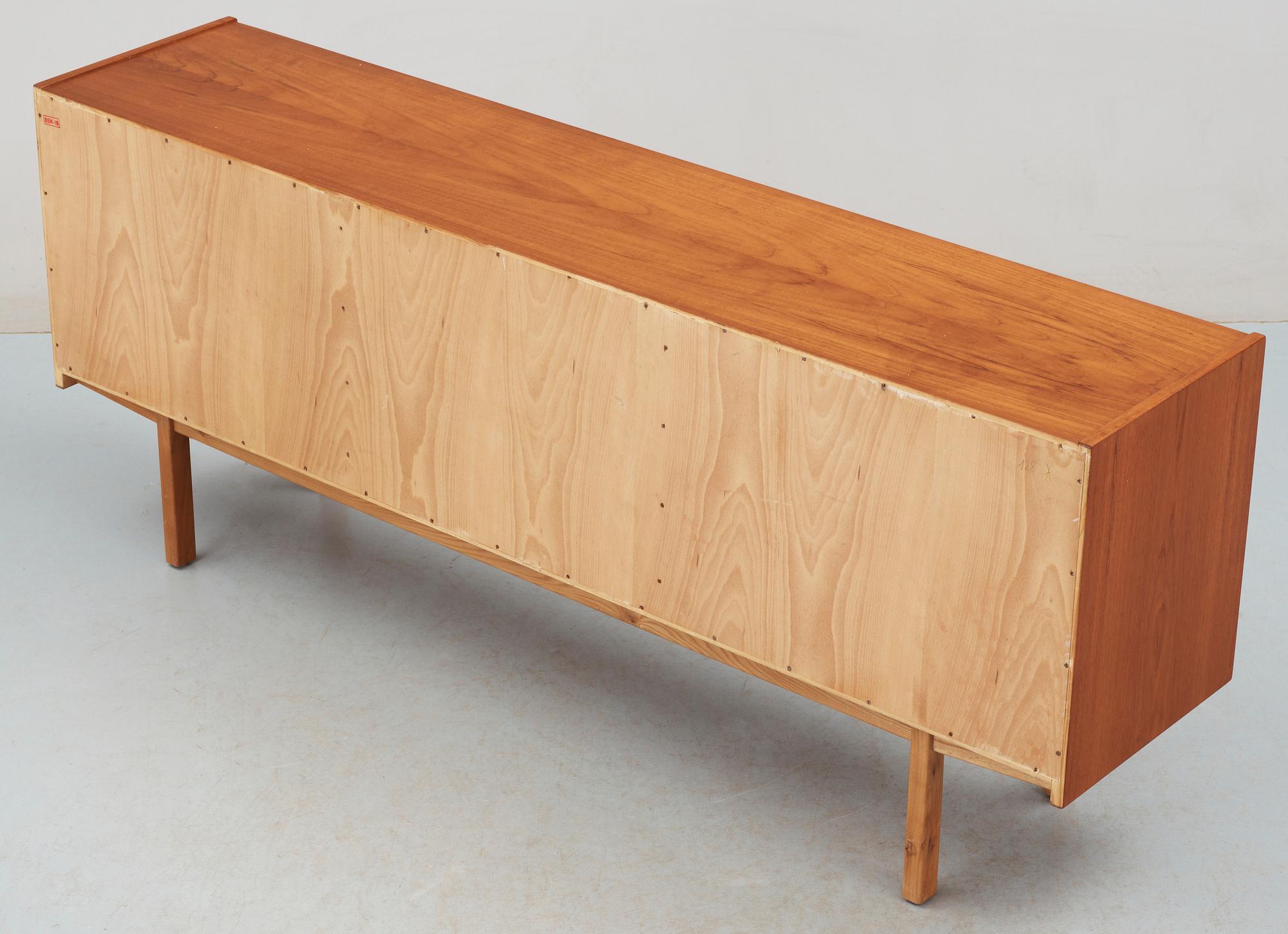 SIDEBOARD, Ulferts, Tibro, 1900-talets andra hälft.