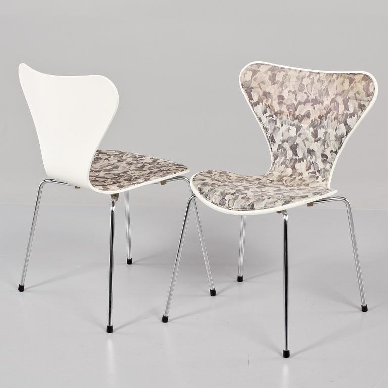 STOLAR, 8 st, "Sjuan", Arne Jacobsen, Fritz Hansen, Danmark, 1990.