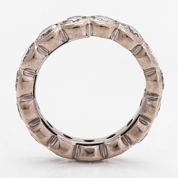 Ring, alliansring, 18K vitguld, med briljantslipade diamanter totalt ca 2.12 ct enligt gravyr. Stämplad Wempe.