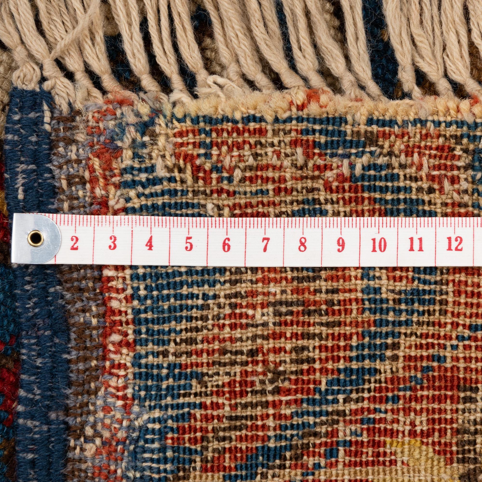 An antique Zeichur rug, c. 269 x 184 cm.