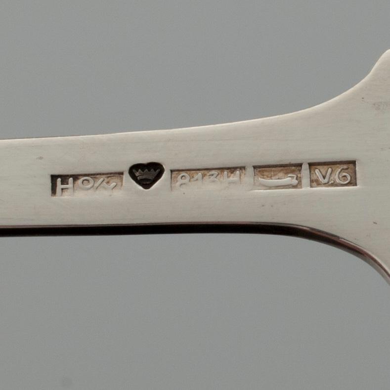 FÖRLÄGGARE, silver, Musslan, Hopea Oy, Helsnigfors. Vikt 111,2 g.