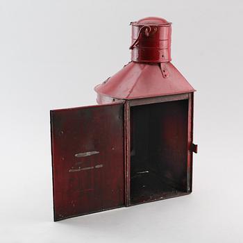 LANTERNA, målad metall, 1900-talets första hälft.