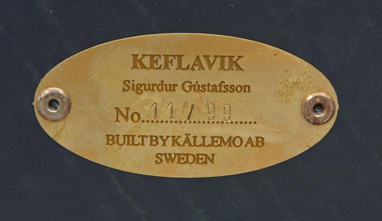 SOFFA, "Keflavik", Sigurdur Gustafsson, Källemo AB, 2000-tal, sign o numr 11/99.