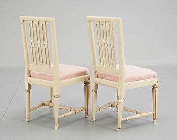 STOLAR, ett par, gustavianska, sent 1700-tal.