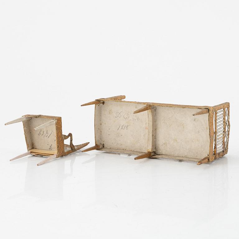 Dockskåpsmöbler, papier-maché, 1800-tal.