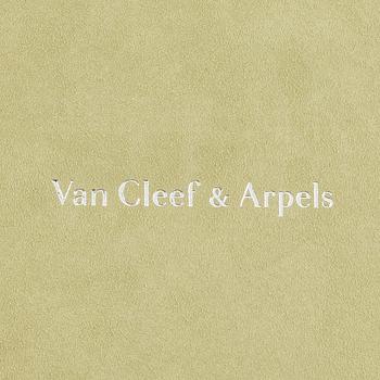 A Van Cleef & Arpels "Alhambra" necklace 18K gold with mother-of-pearl and onyx.