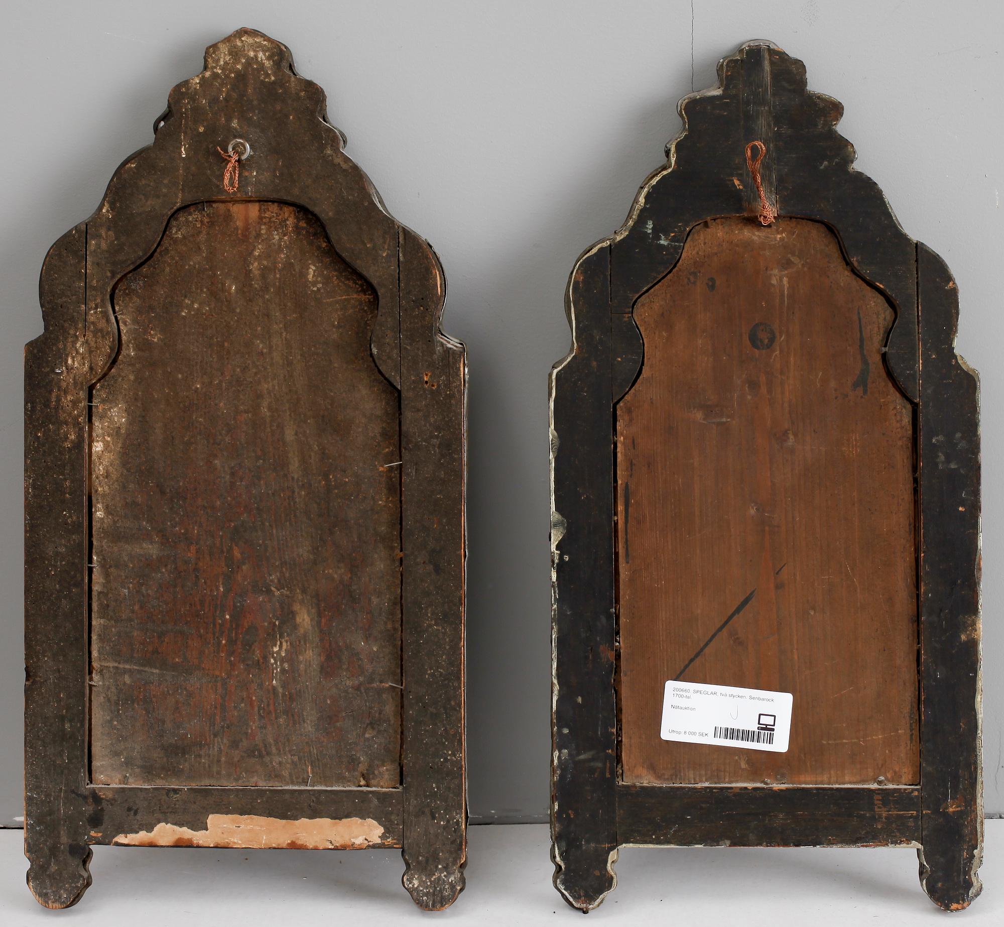 SPEGLAR, två stycken snarlika. Senbarock 1700-tal.