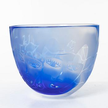 Ulrica Hydman-Vallien, a bowl, Kosta Boda.