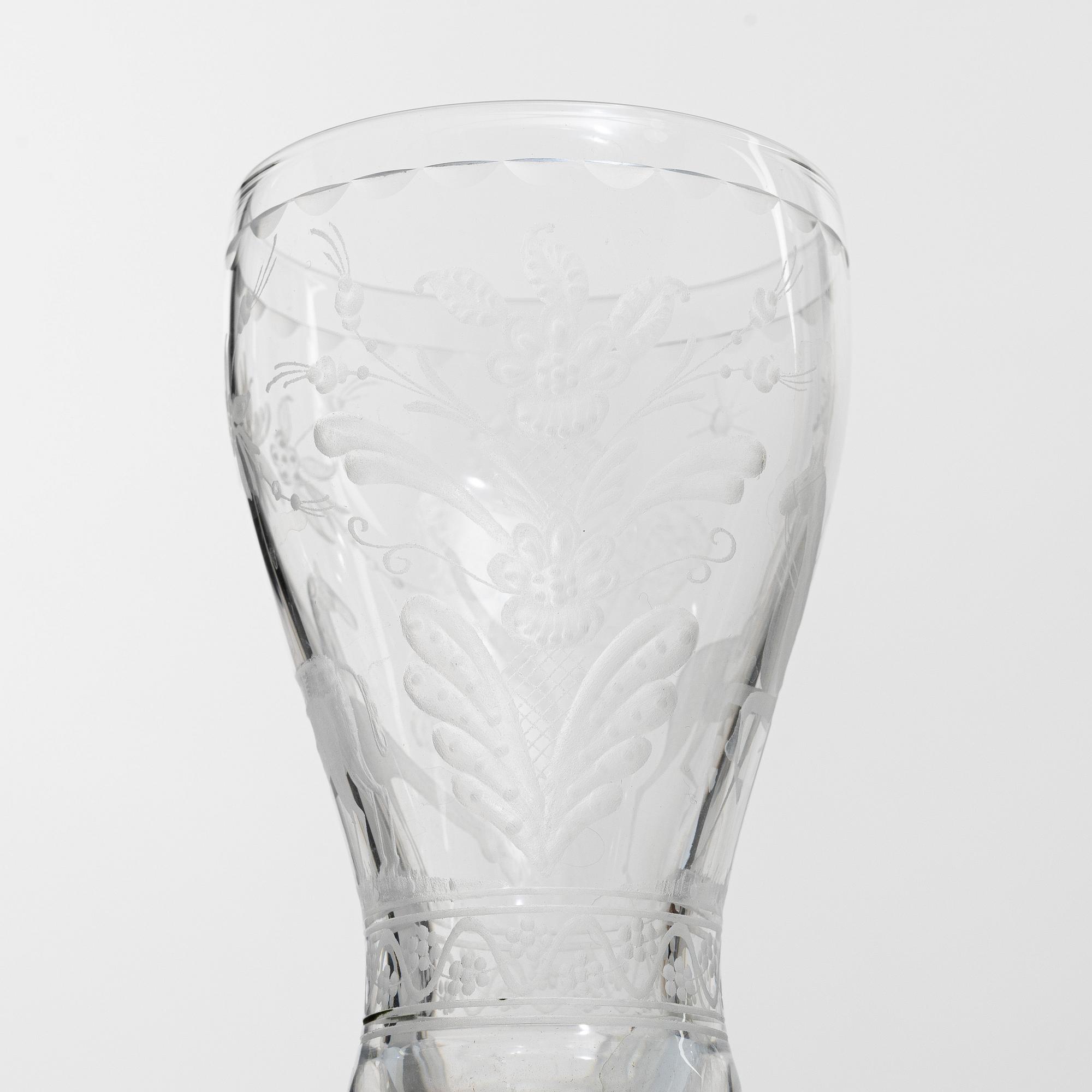 Vicke Lindstrand, six 'Dalecarlia' white wine glasses, Kosta Boda.