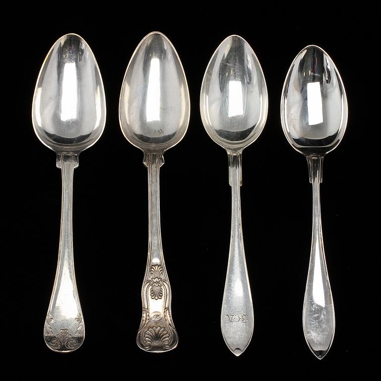 MATSKEDAR, 35 st, silver, mestadels 1900-tal. Bl a K Andersson, C G Hallberg och GAB. Vikt ca 1800 g.