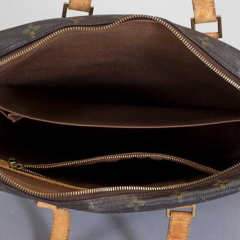 VÄSKA, "Porte Documents Pegase", Louis Vuitton.