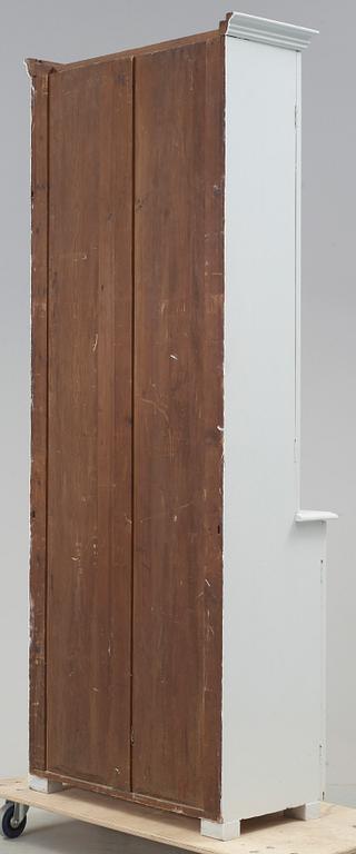 BOKSKÅP, 1800-talets andra hälft.