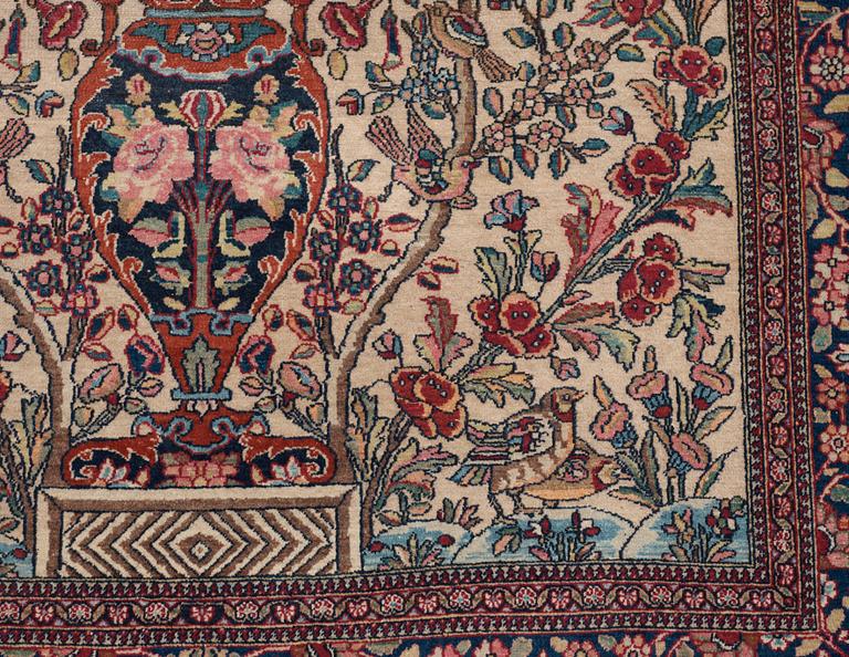 SEMI-ANTIQUE ESFAHAN. 214 x 140,5 cm.