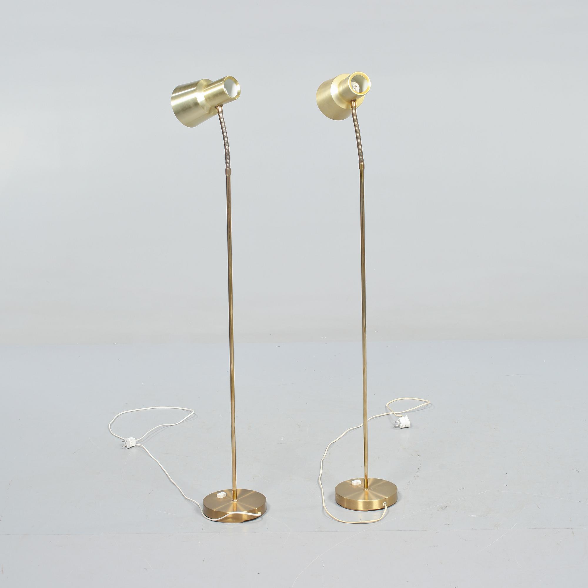 GOLVLAMPOR, ett par, EWÅ, Värnamo. 1900-talets mitt.