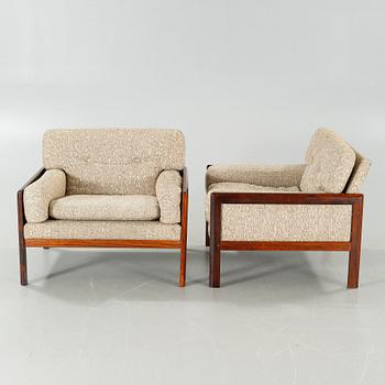 A pair of 1960/70s armchairs, model 599, designed by Fredrik Kayser for Vatne Møbler.